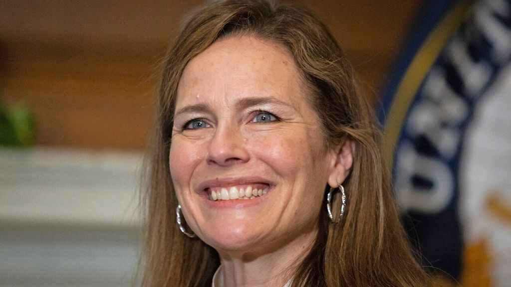 Amy Coney Barrett, family arrive for confirmation hearing; what to expect from Democrats