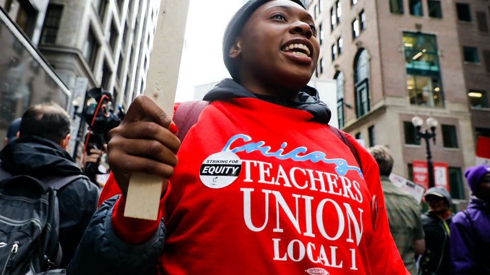 Chicago Teachers Union Votes To Refuse In-Person Teaching, Will Not Show For Work