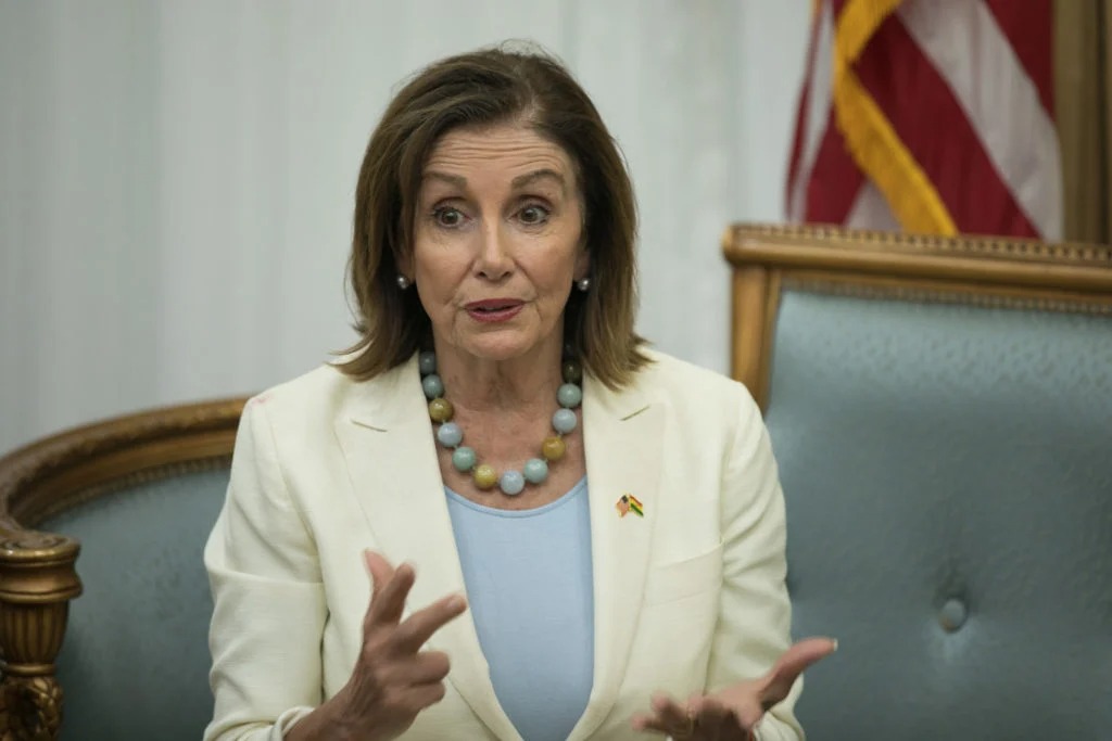 Days After Fining Republicans For Not Wearing Masks, Pelosi Goes Maskless In Crowd