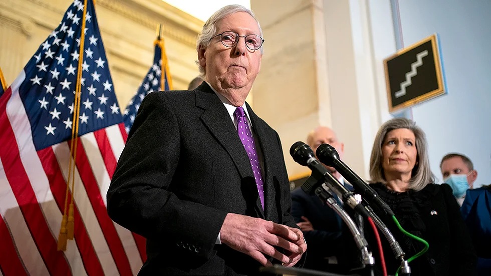 Stock trading ban gains steam but splits Senate GOP