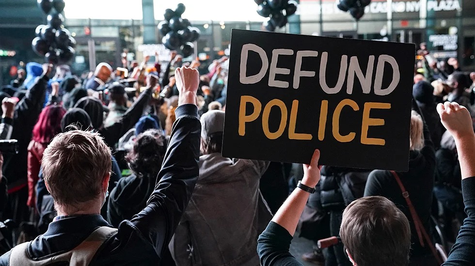 Democrats look to shake off ‘defund the police’