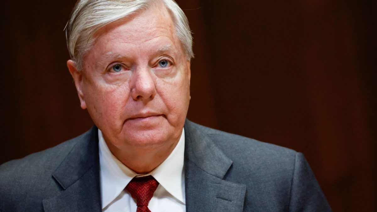 Judge rules Graham must comply with Georgia grand jury subpoena