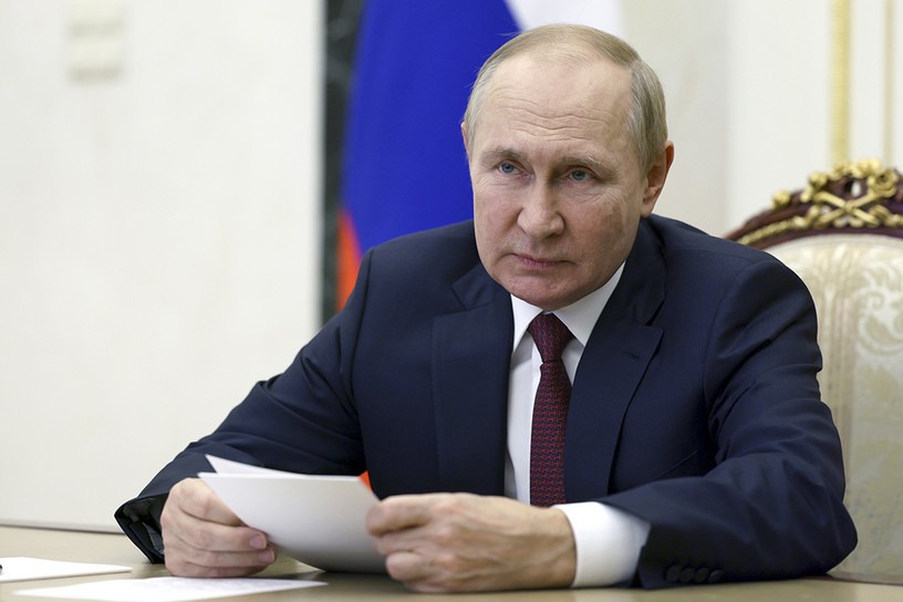 Putin announces Russia will annex four Ukrainian territories after sham referendums