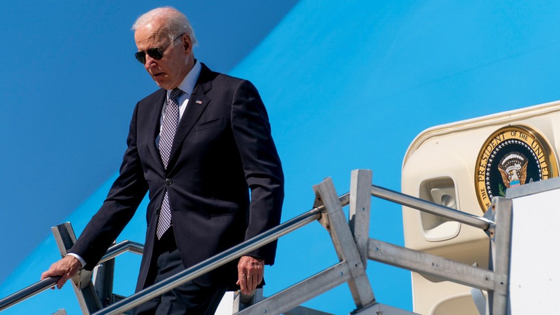 ​​Biden pardons marijuana offenses, calls for review of federal law