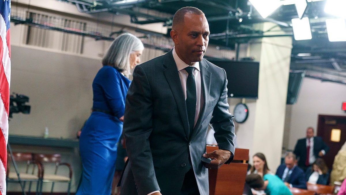 Jeffries announces bid for House Democratic leader