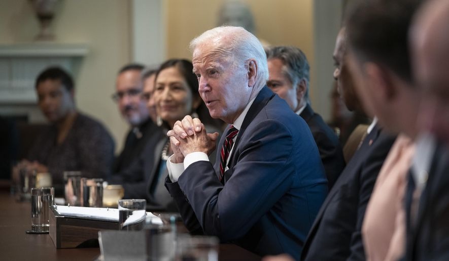 Biden to meet with Mexican, Canadian leaders next month