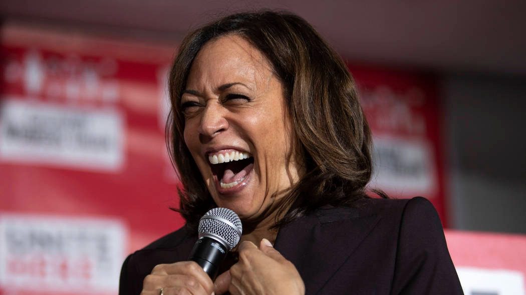 Rescue mission: Top White House office told to remake Kamala Harris before 2024