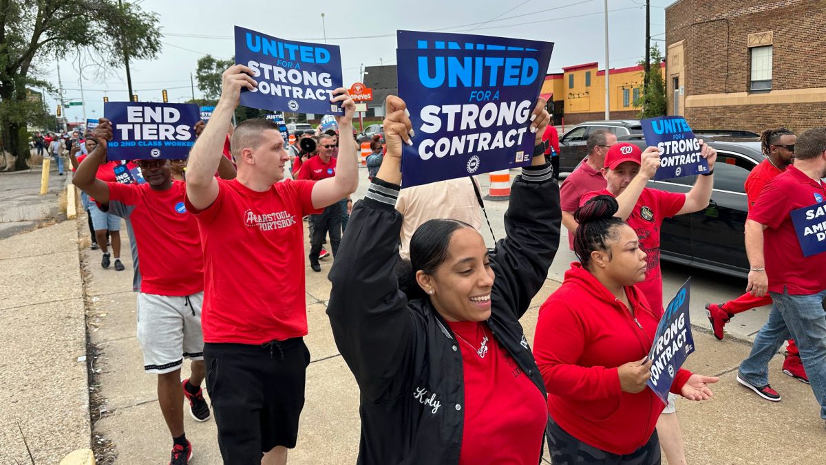 Why a Big Union Is Snubbing Biden, Doing Industry’s Dirty Work and Creating an Opening for Trump