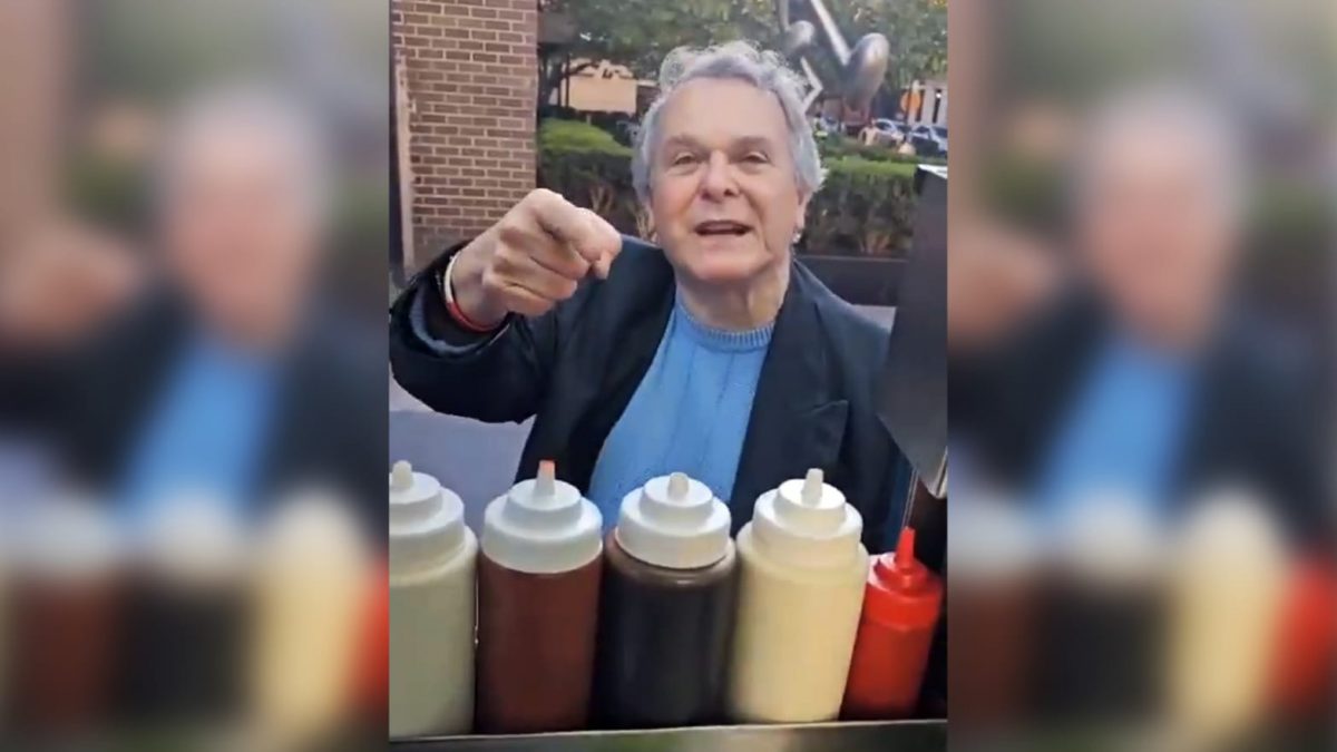‘You Support Killing Young Children’: Video Shows Ex-Obama Official Taunting Food Cart Vendor