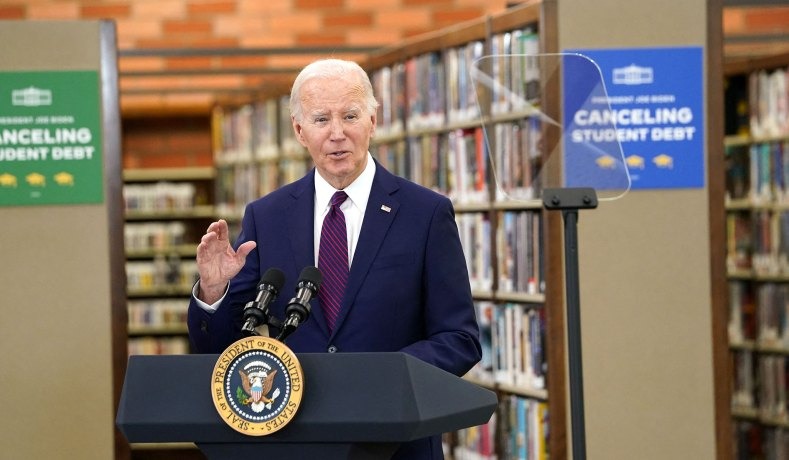 Biden’s Desperate Student-Loan-Relief Giveaway