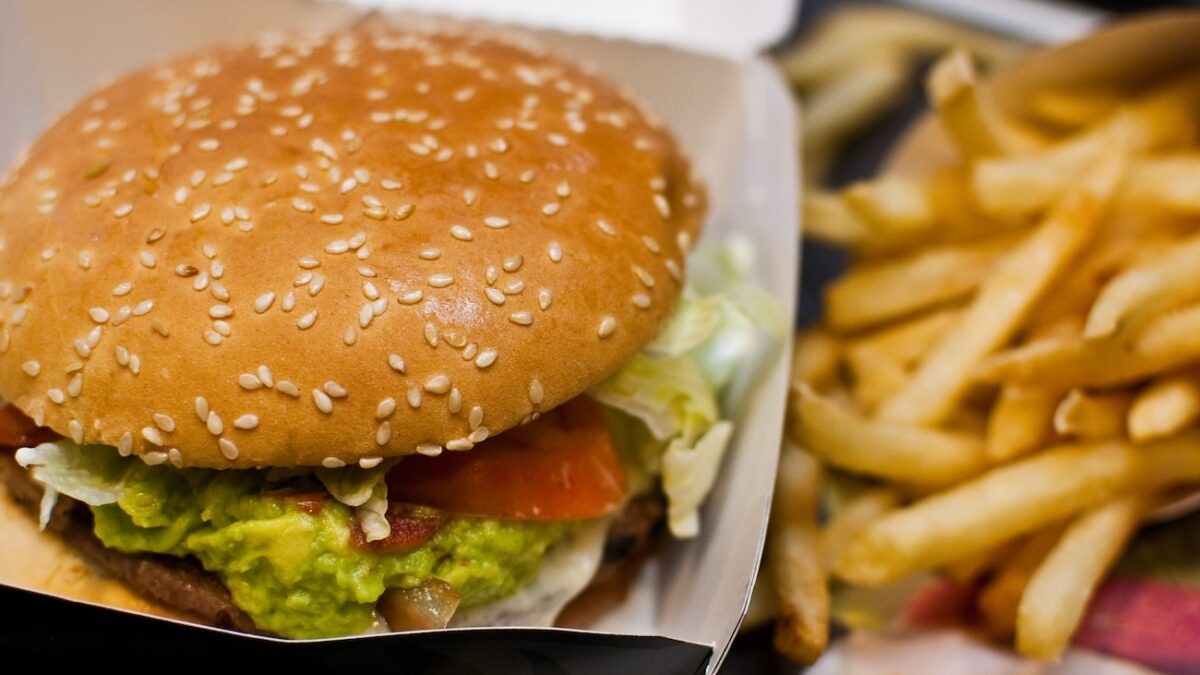 Survey: 98% Of California Fast-Food Restaurants Raised Prices Due To Minimum Wage Hike